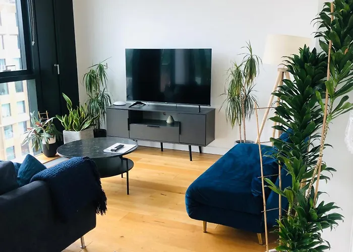 Luxury 2 Bedroom Apartment 20 Min From Central London